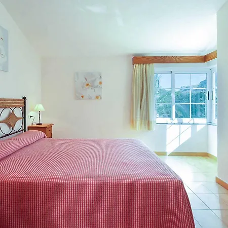 Papa Bisquerra Villa